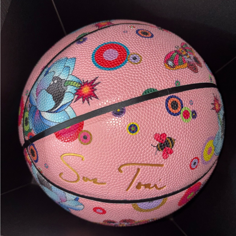 Sue Tsai Flower Bomb II - Basketball
